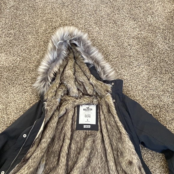 Hollister jacket - Picture 7 of 10